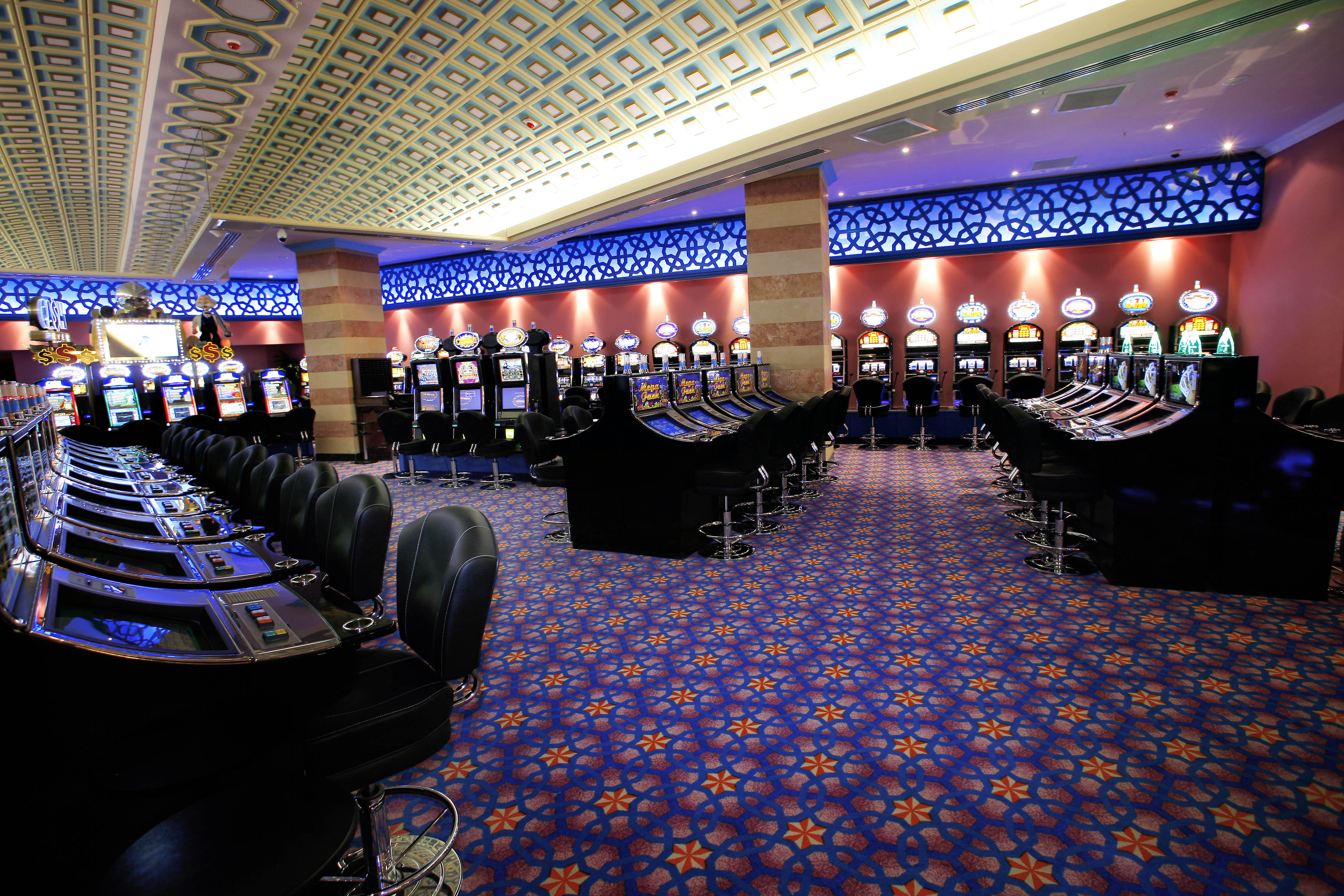 Casino royal club casino